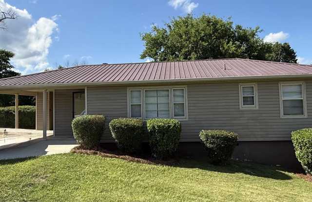 Photo of 904 29TH AVENUE