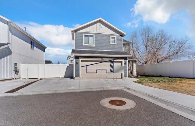 West Haven Utah 3 Bedroom 2.5 Bathroom Home!