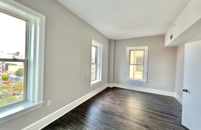 306 W Franklin