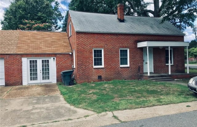 31 N Mary Peake Boulevard - 31 North Mary Peake Boulevard, Hampton, VA 23666