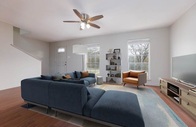 Photo of 1932 Leslie Dr