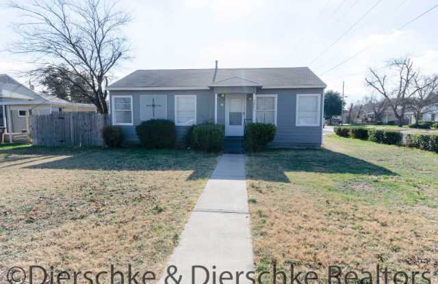 Cute, affordable 2 bedroom 1 bath house COMING SOON!