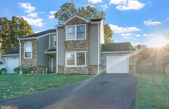 226 SPRING HOUSE Lane