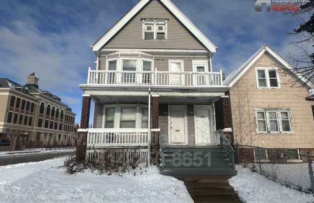 1934 W Brown Street