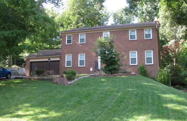 4715 Hopkins Drive - 4715 Hopkins Drive, Montclair, VA 22025