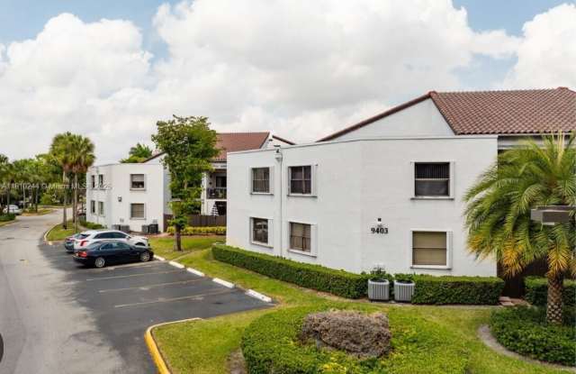 9435 Fontainebleau Blvd