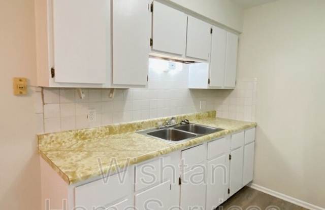 203 N Charleston Blvd