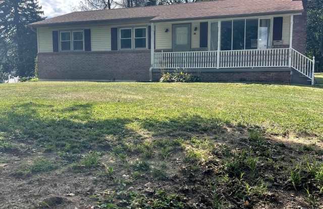 Photo of 104 LINDEN LANE