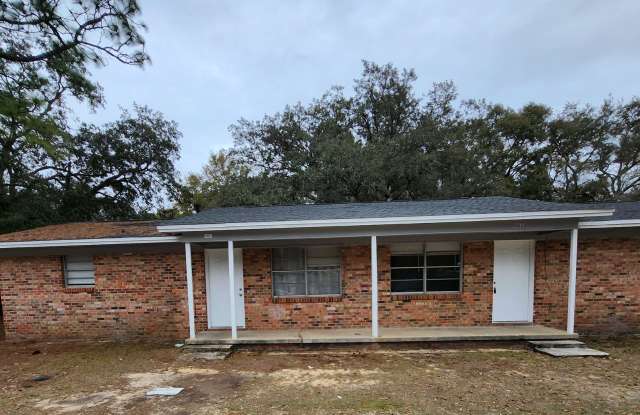 6632 Applegate St. Milton, FL 32570. Ask us how you can rent this home without paying a security deposit through Rhino! photos photos