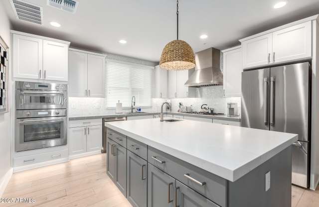 Photo of 7550 E OSBORN Road unit: 1002