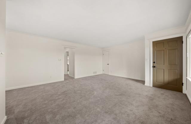 Photo of 827 West 11th Avenue