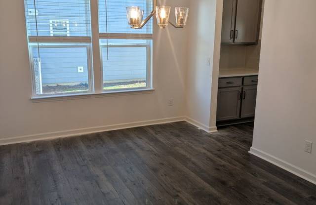 NEW 4BD/3BTH HOUSE- STONEBRIDGE FAIRWAYS COMMUNITY- Golf Course View- AVAILABLE NOW!