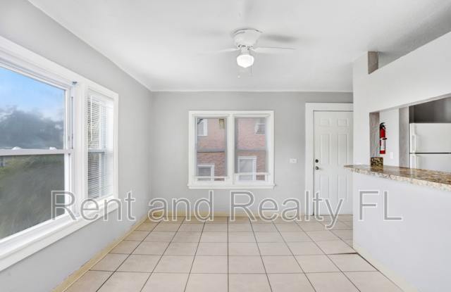 827 Paris Avenue South #A