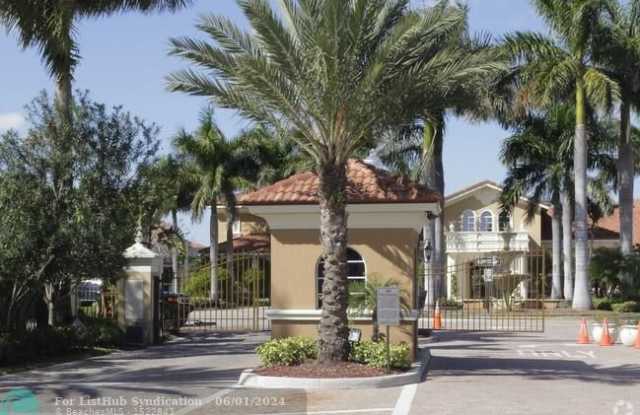 1103 Villa Ln