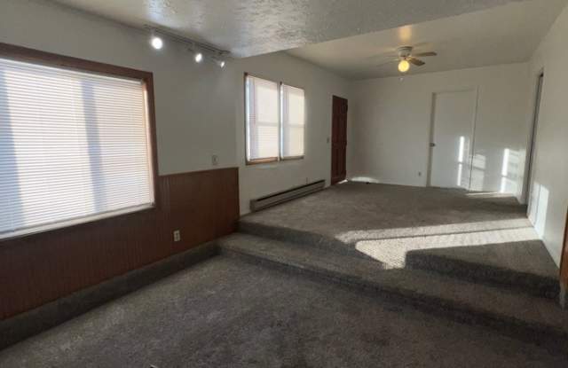 1312 East Sherman Avenue