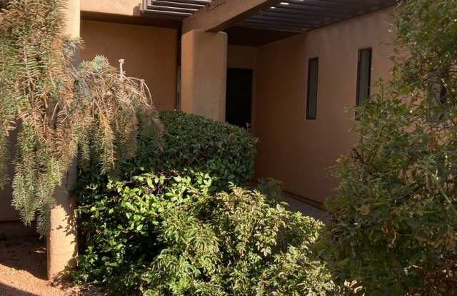 Gorgeous Furnished Arroyo Seco Townhouse with Fabulous Views!