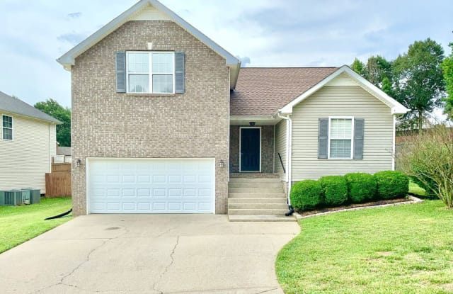 938 Cobbler Dr - 938 Cobbler Drive, Clarksville, TN 37040