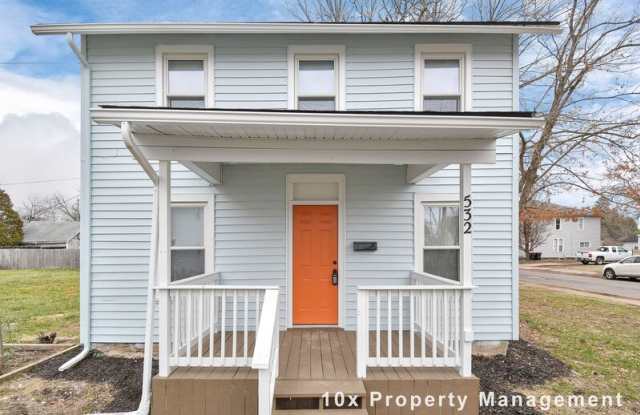 532 W Main St