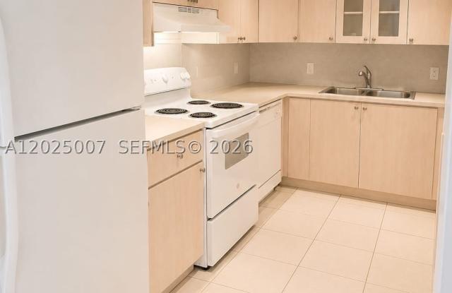 1975 Normandy Dr