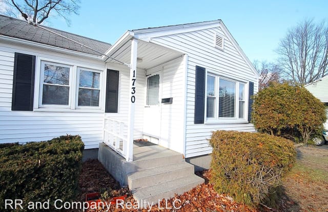 1730 Memorial Dr - 1730 Memorial Drive, Chicopee, MA 01020