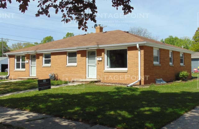 1622 Carroll Avenue - 1622 Carroll Avenue, Green Bay, WI 54304