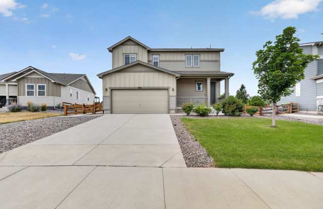 Newer 3BD/3BA Home w/ Quartz Island, Fenced Yard & High Ceilings