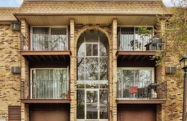 Photo of 1035 Higgins QuarterS Drive unit: 4-205