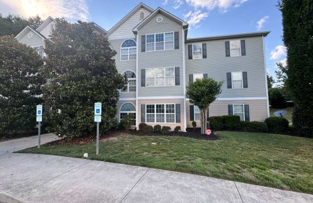 Beautiful, Well Maintained and Conveninetly located First Floor Condo