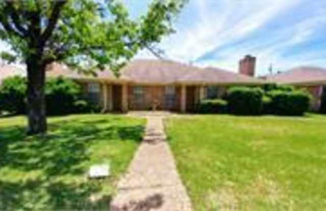 3327 Lexington Drive
