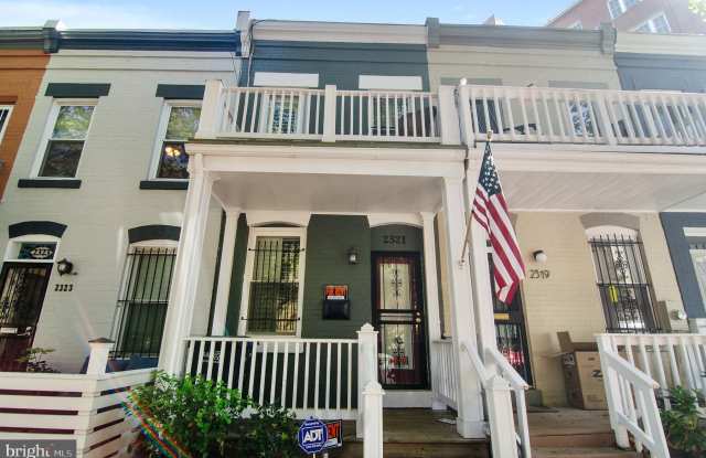 2321 17TH Street NW