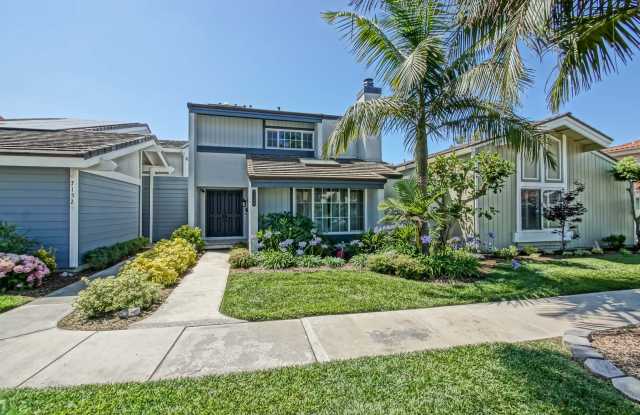 Bright & Spacious, 4BR3BA Home in the Private, Gated Community w/ 2 Pools, Clubhouse, Playground & Greenbelts Close to Everything!