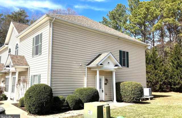 22571 CHICKADEE CIRCLE