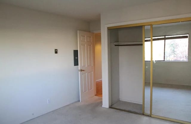 4151 El Camino Way Apt L