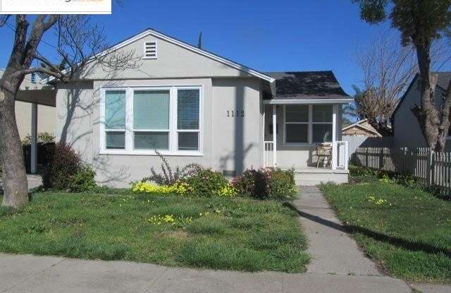 Photo of 1112 W 8Th St