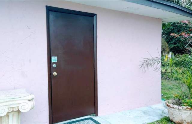 309-A Thompson AVE
