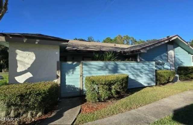 Photo of 2302 CHALLENGER Court E unit: 2302