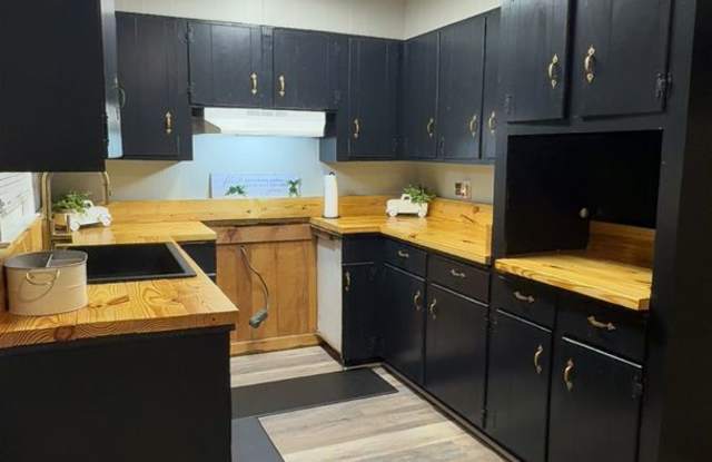 4 Bed/2 Bath Brick Home