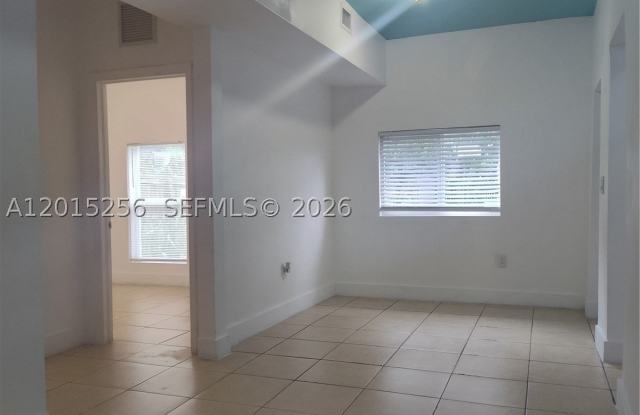 8028 NW 5th Ct