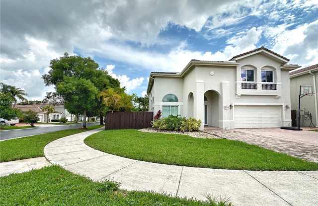 11119 NW 44th Ter