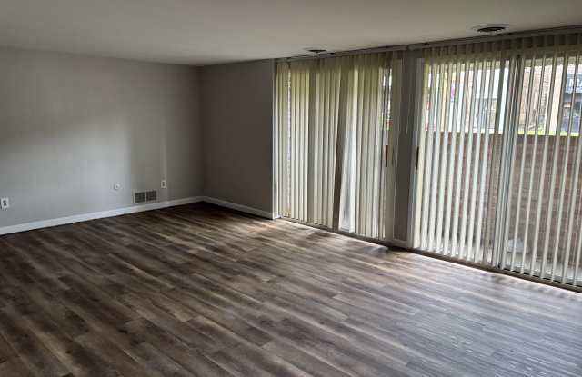 1036 South Braddock AvenueApt. 2