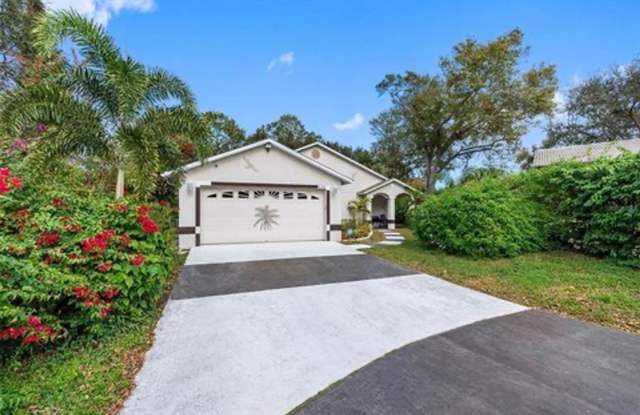 Charming 3-Bedroom Home in Beautiful Palm Harbor!