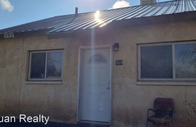 509 W Apache St - 509 West Apache Street, Farmington, NM 87401