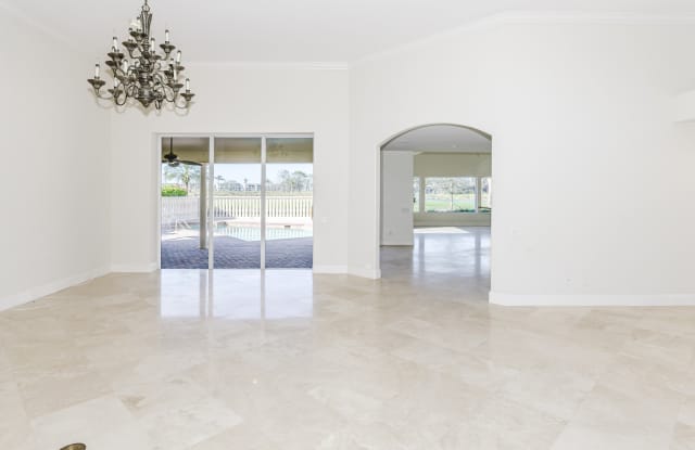 273 Monterey Drive - Vineyard - Michael