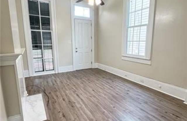 2129 S LIBERTY Street