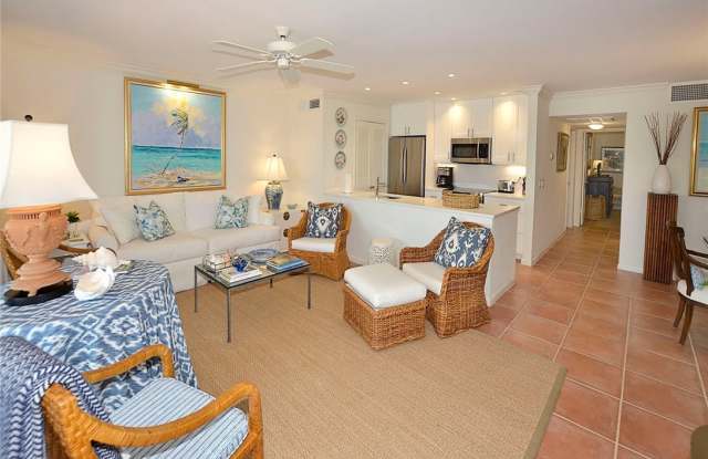 15 Royal Palm Pointe