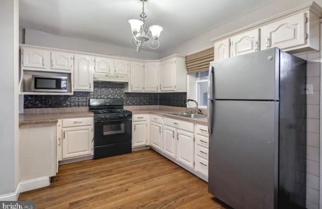 1202 S ALDER STREET - 1202 South Alder Street, Philadelphia, PA 19147