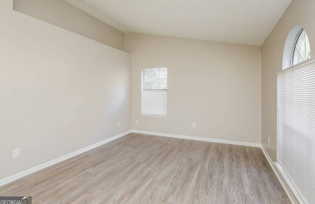 4421 Wellington Terrace