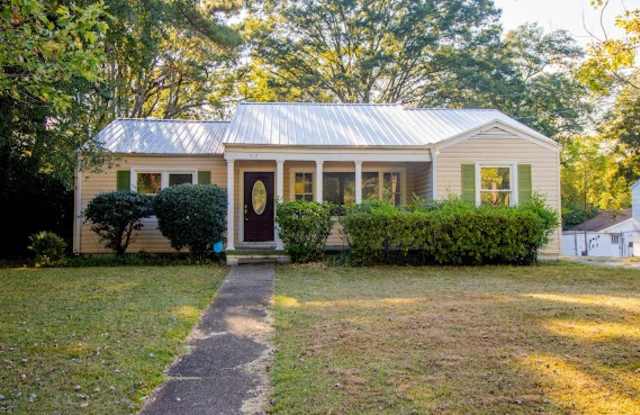 912 Meadowbrook Drive