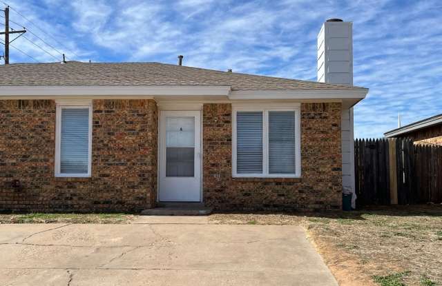 9618 Elmwood Avenue - 9618 Elmwood Avenue, Lubbock, TX 79424