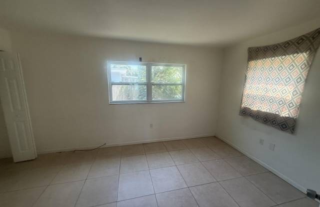 89 Northwest Irwin Avenue - 1